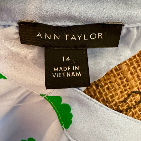 Ann Taylor Floral Split Neck Dress - Picture 10 of 11